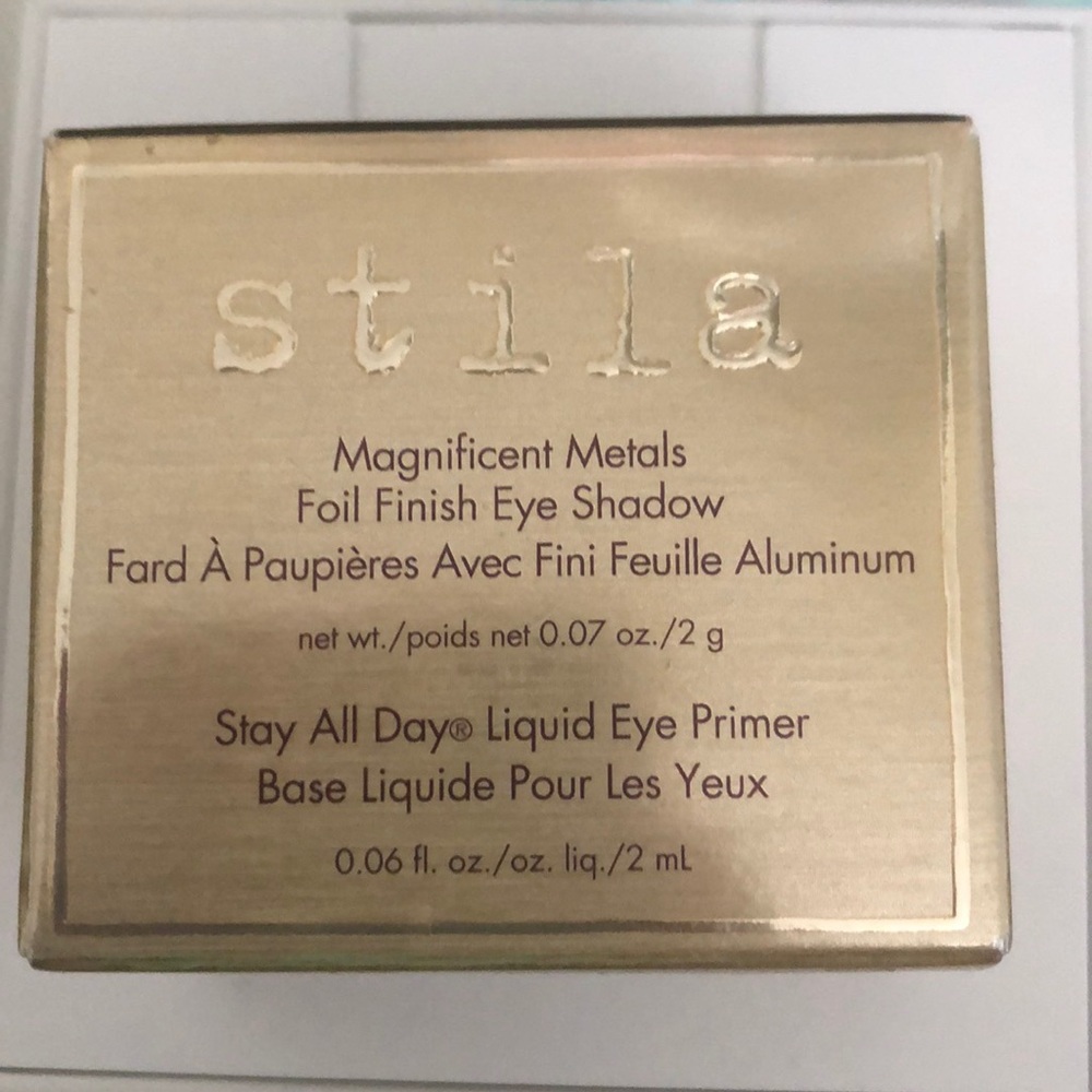 Stila black gold foil finish eyeshadow (NEW)